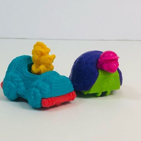 90’s prehistoric car toy and dinosaur stone age turtle with helmets - Picture 3 of 8